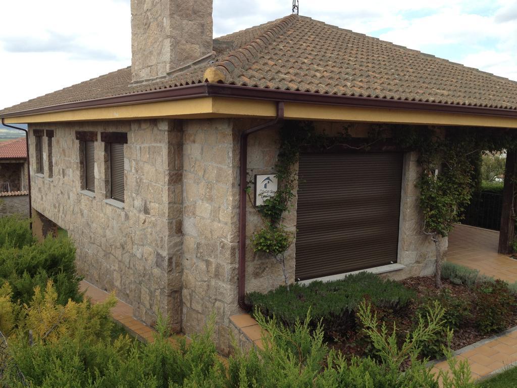 Hostal Casa Pico Zapatero Sotalbo Exterior foto